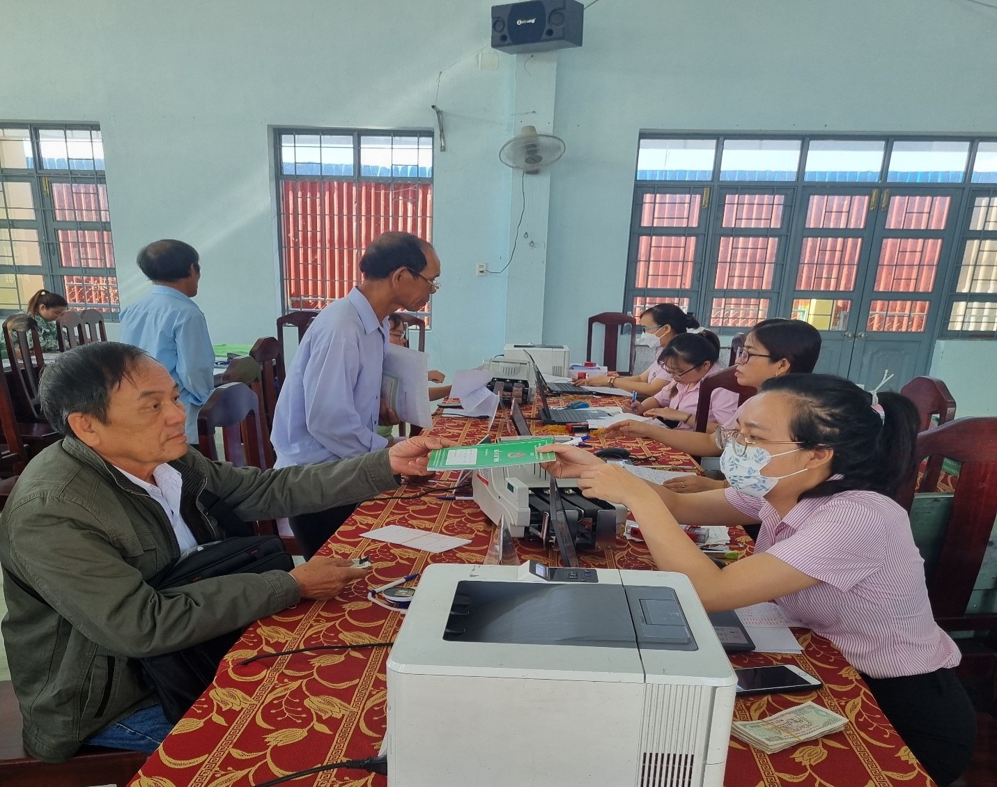PGD NHCSXH SƠN HÒA HOÀN THÀNH KẾ HOẠCH GIẢI NGÂN 6 THÁNG ĐẦU NĂM