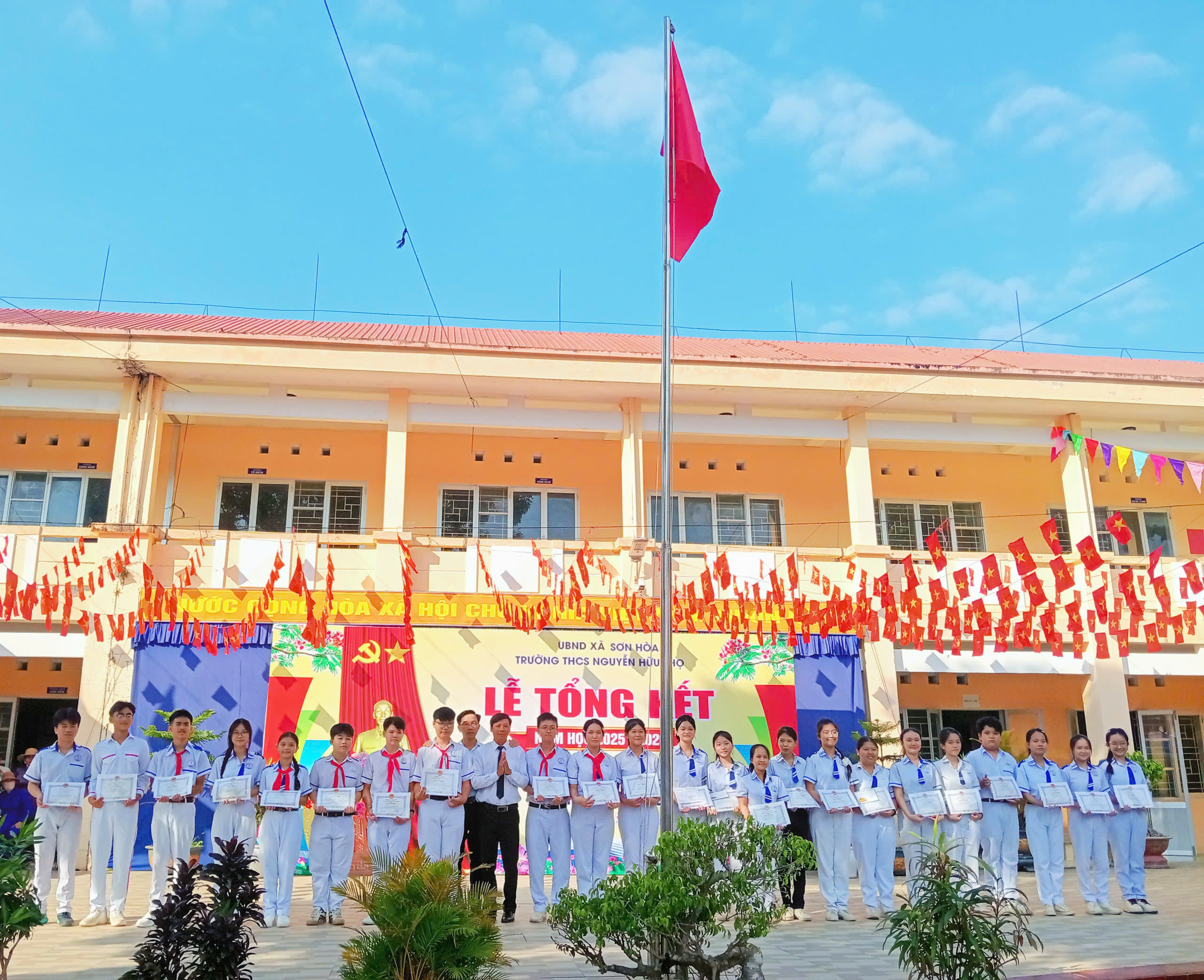TRƯỜNG THCS NGUYỄN HỮU THỌ TỔNG KẾT NĂM HỌC 2025 - 20